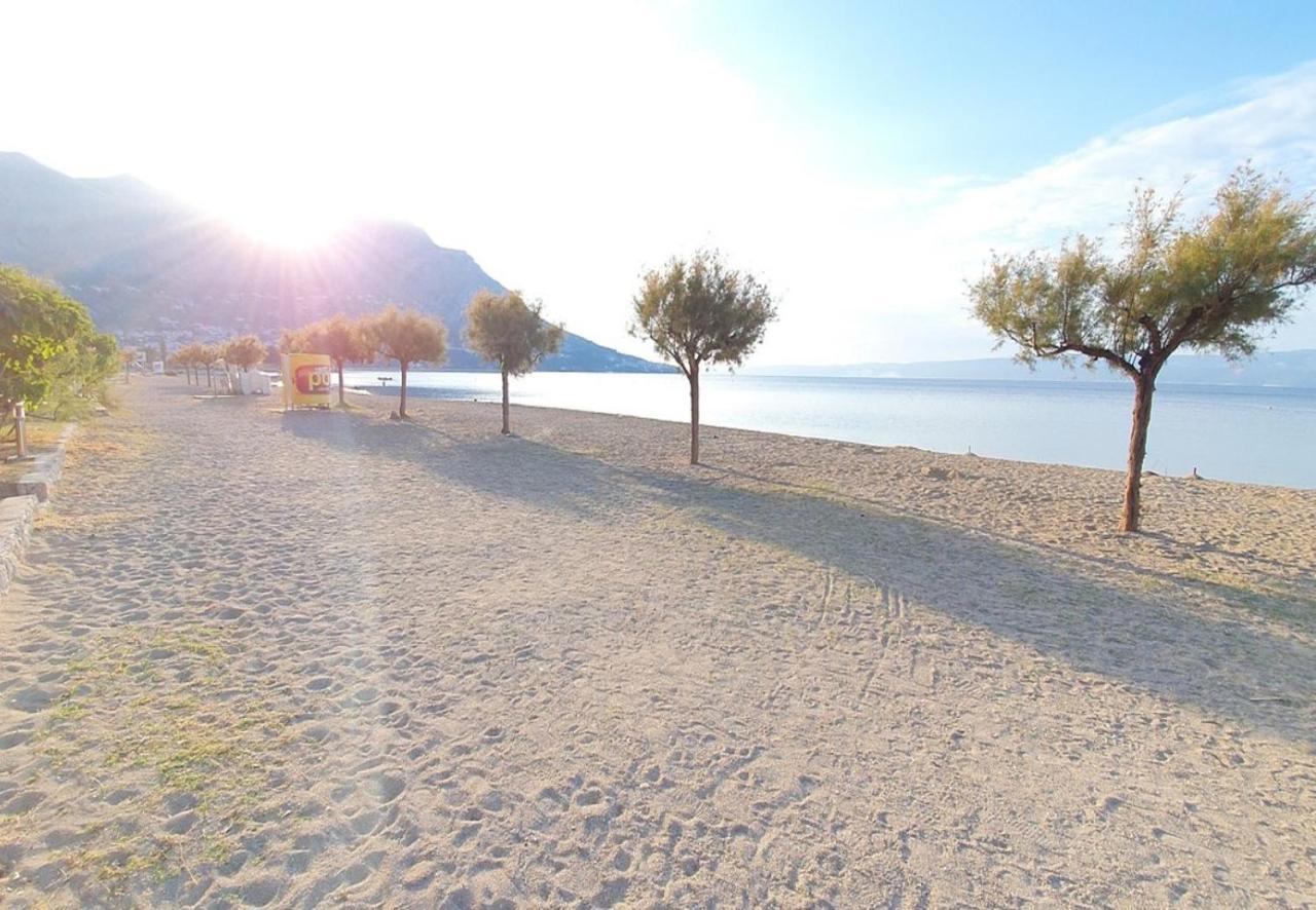 Absolute Beach Holidays Apartment Dugi Rat Luaran gambar
