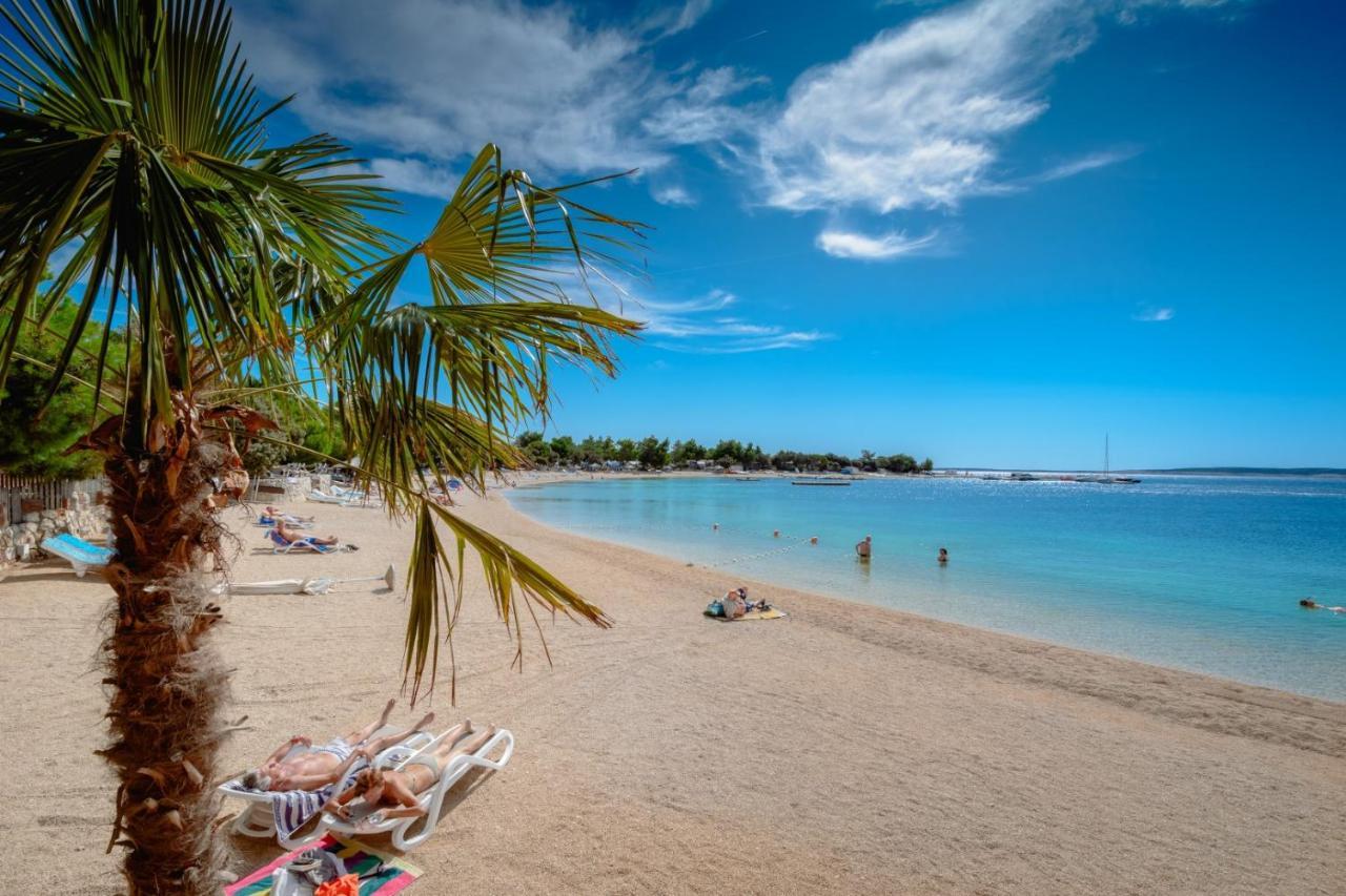 Absolute Beach Holidays Apartment Dugi Rat Luaran gambar